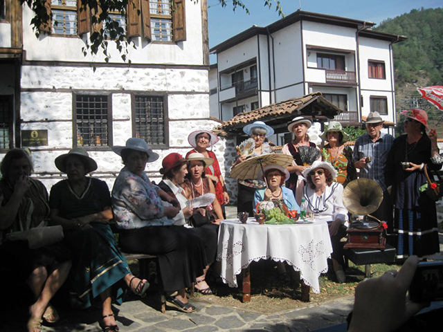 В Златоград старите традиции, обичаи и занаяти са живи!
