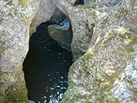 Пещерата 'Дяволското гърло'