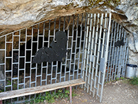 пещерата „Ухловица”